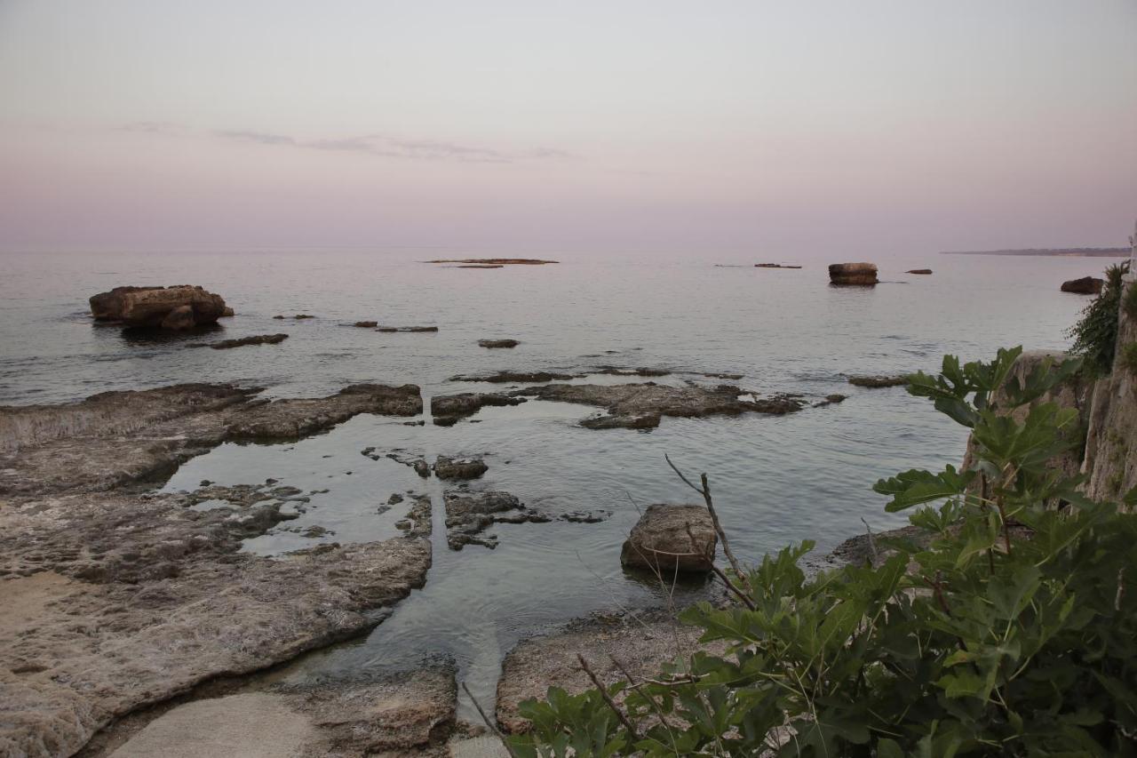 Le Bain Suite - Accanto Al Mare Vicinissima A Ortigia E Al Teatro Syracuse Bagian luar foto